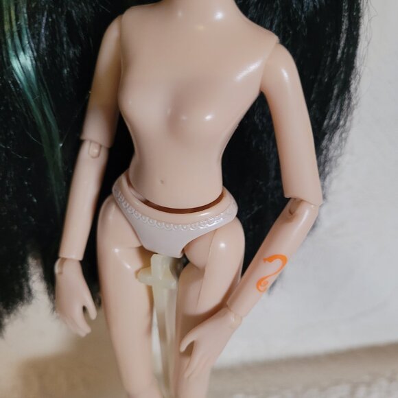 Bratz Bratzillaz Back to Magic Victoria Antique Doll 2013 MGA - Picture 14 of 17